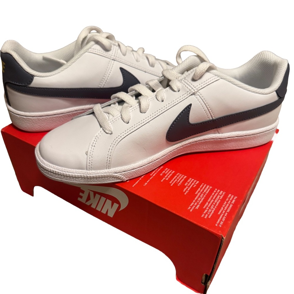 Brand New Nike Court Royale 2 Low size 8